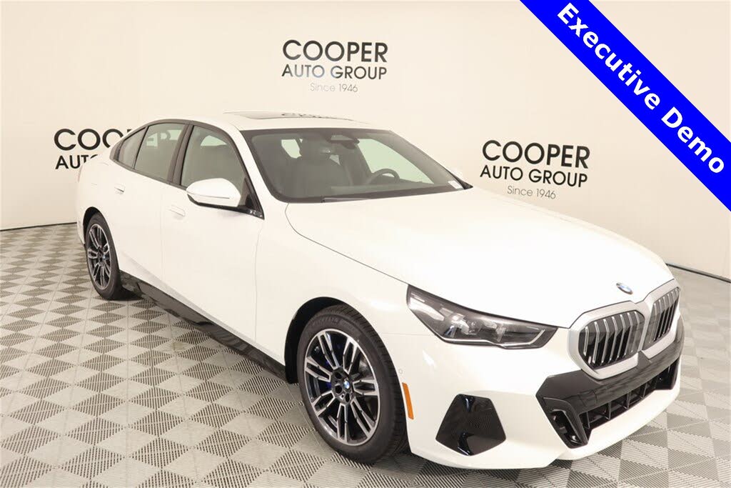 2025 BMW 5 Series 530i RWD