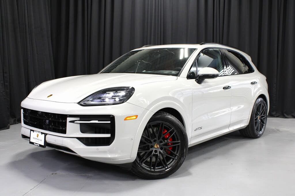 2025 Porsche Cayenne GTS AWD