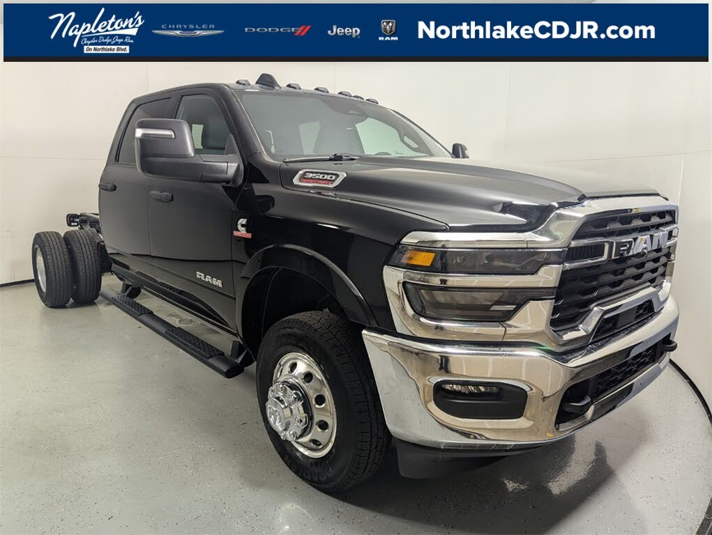 2026 RAM 3500 Chassis Tradesman Crew Cab LB DRW 4WD