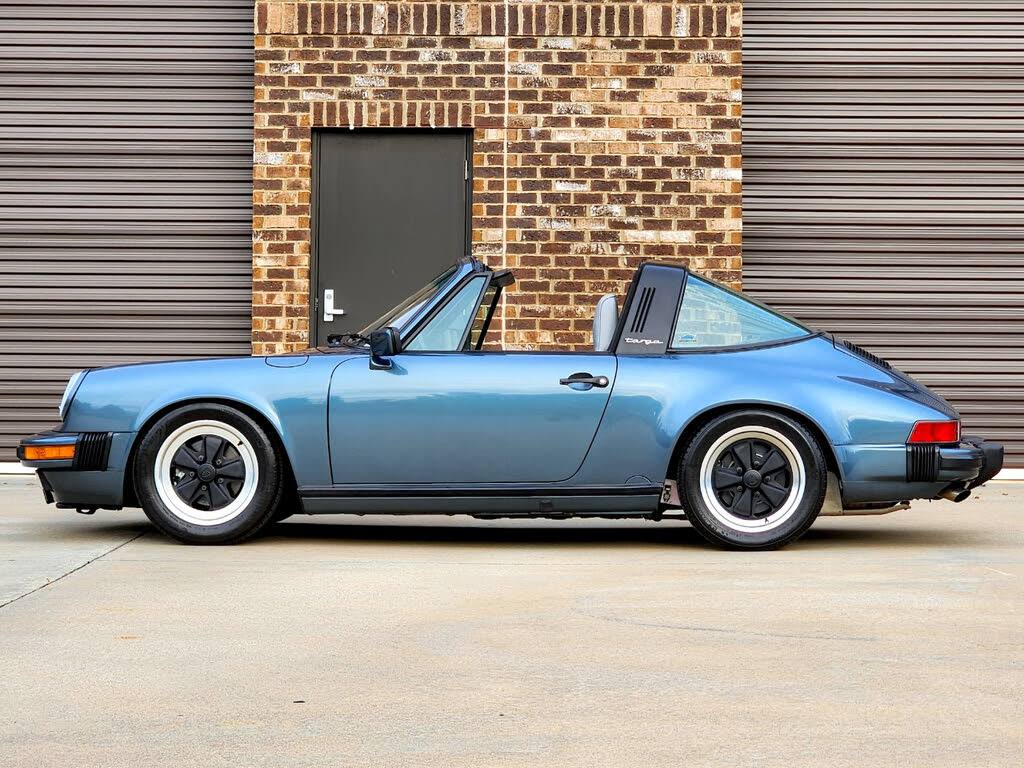 1988 Porsche 911 Carrera Coupe