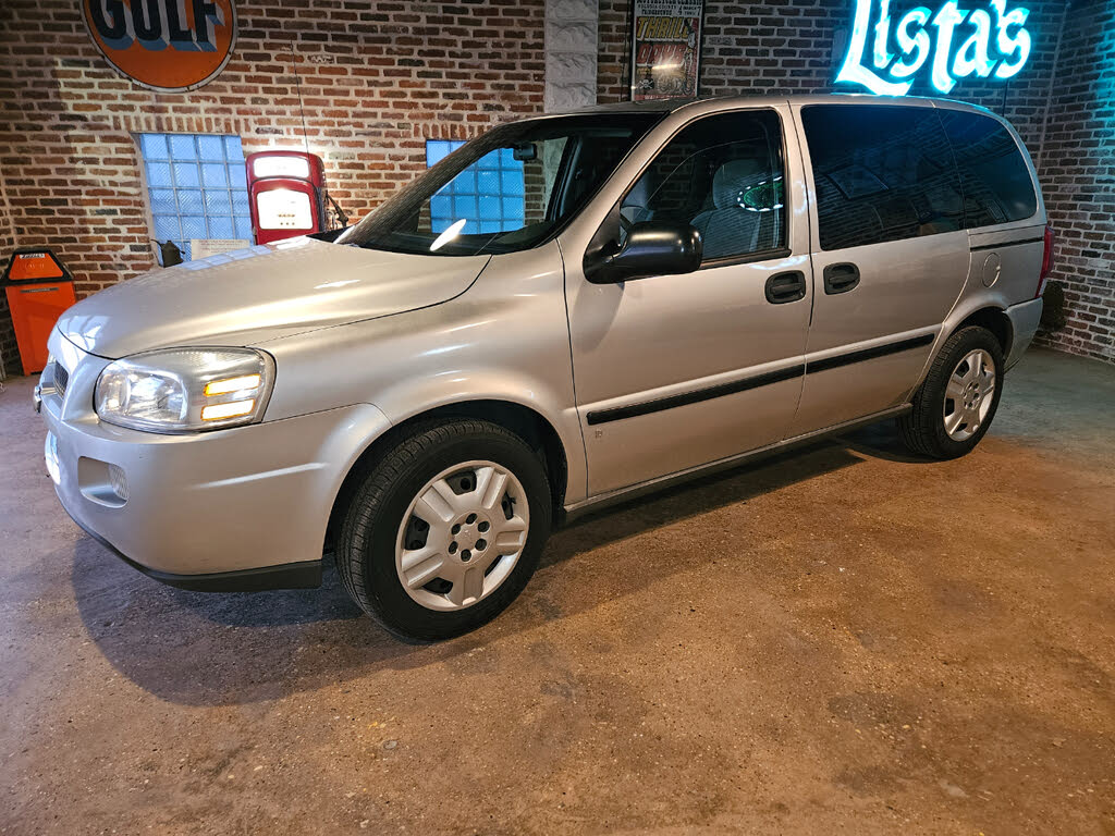2008 Chevrolet Uplander LS FWD