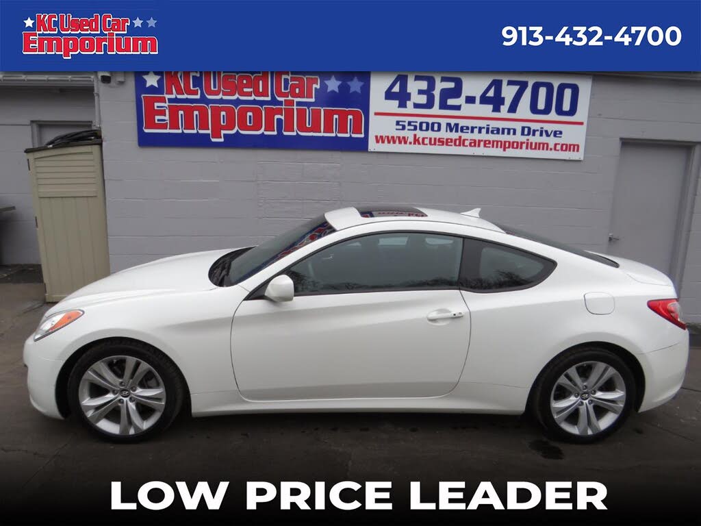 2011 Hyundai Genesis Coupe 2.0T Premium RWD