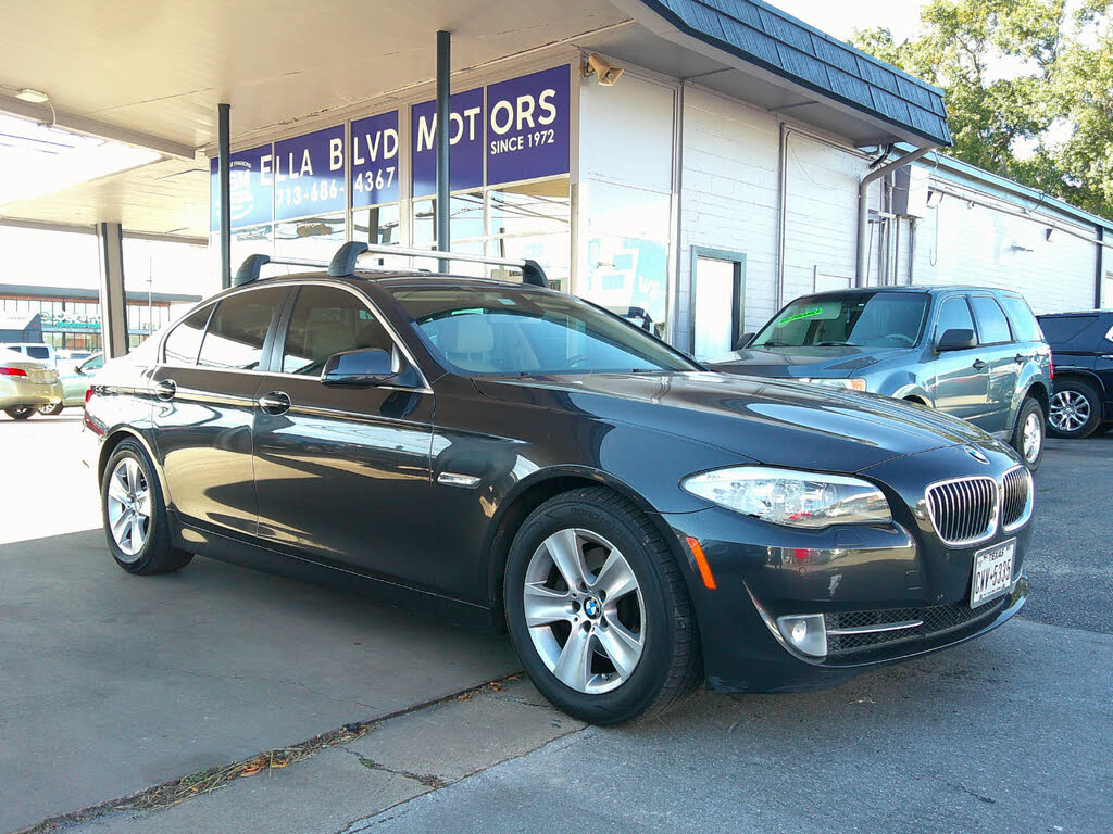 2012 BMW 5 Series 528i Sedan RWD