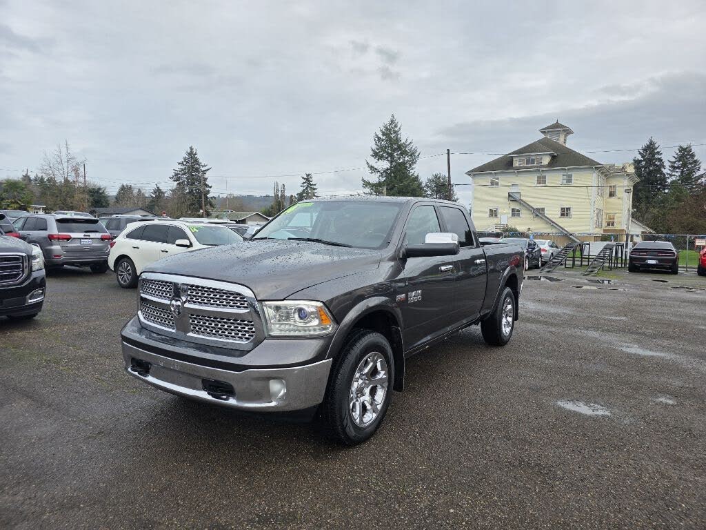 2014 RAM 1500 Laramie Crew Cab 4WD