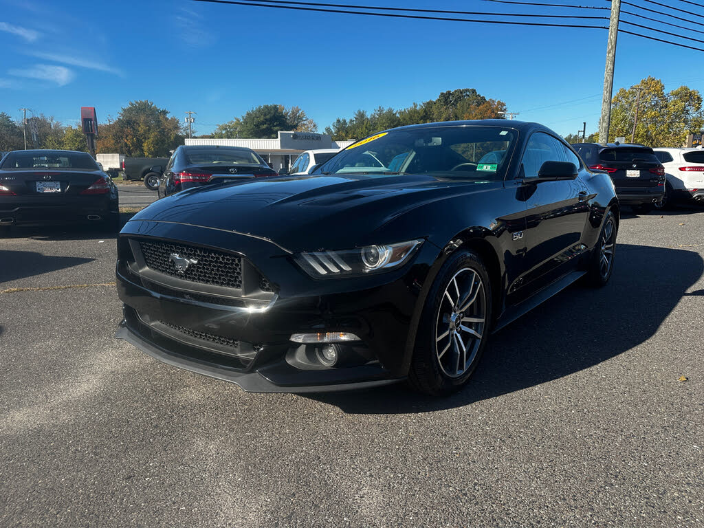 2016 Ford Mustang GT Coupe RWD