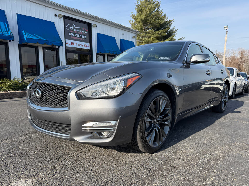2016 INFINITI Q70 3.7 AWD
