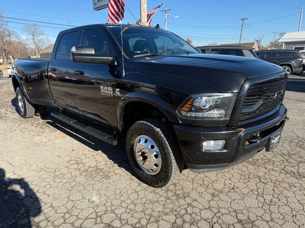 2018 RAM 3500 Laramie Crew Cab LB DRW 4WD