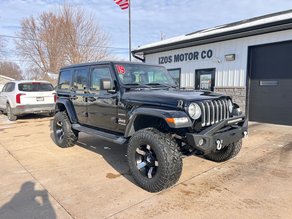 2019 Jeep Wrangler Unlimited Sahara 4WD