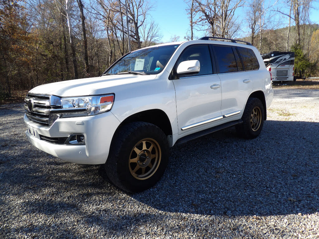 2019 Toyota Land Cruiser AWD