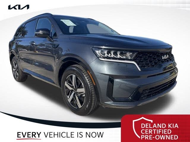 2022 Kia Sorento S FWD