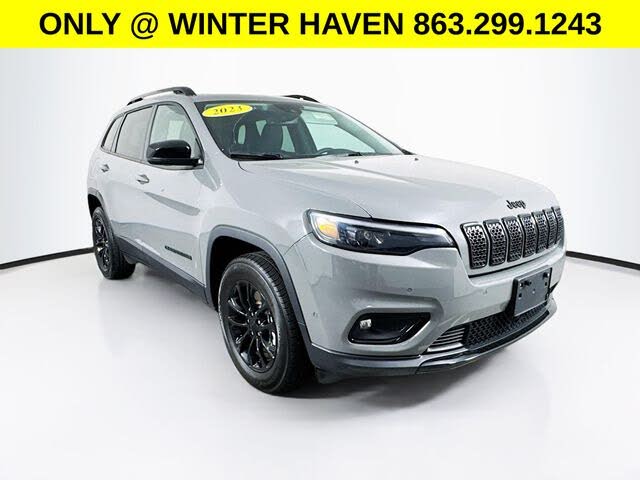 2023 Jeep Cherokee Altitude 4WD
