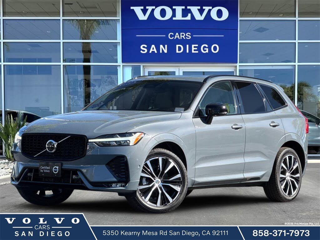 2023 Volvo XC60 B5 Ultimate Dark Theme AWD