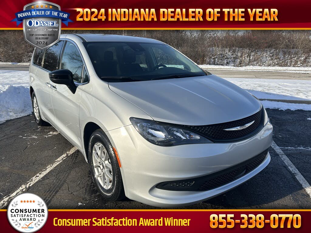 2024 Chrysler Voyager LX FWD