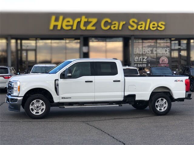 2025 Ford F-250 Super Duty XLT Crew Cab 4WD