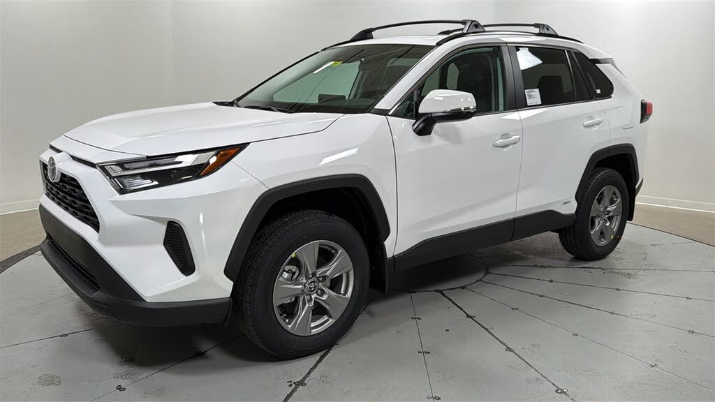 2025 Toyota RAV4 Hybrid XLE AWD