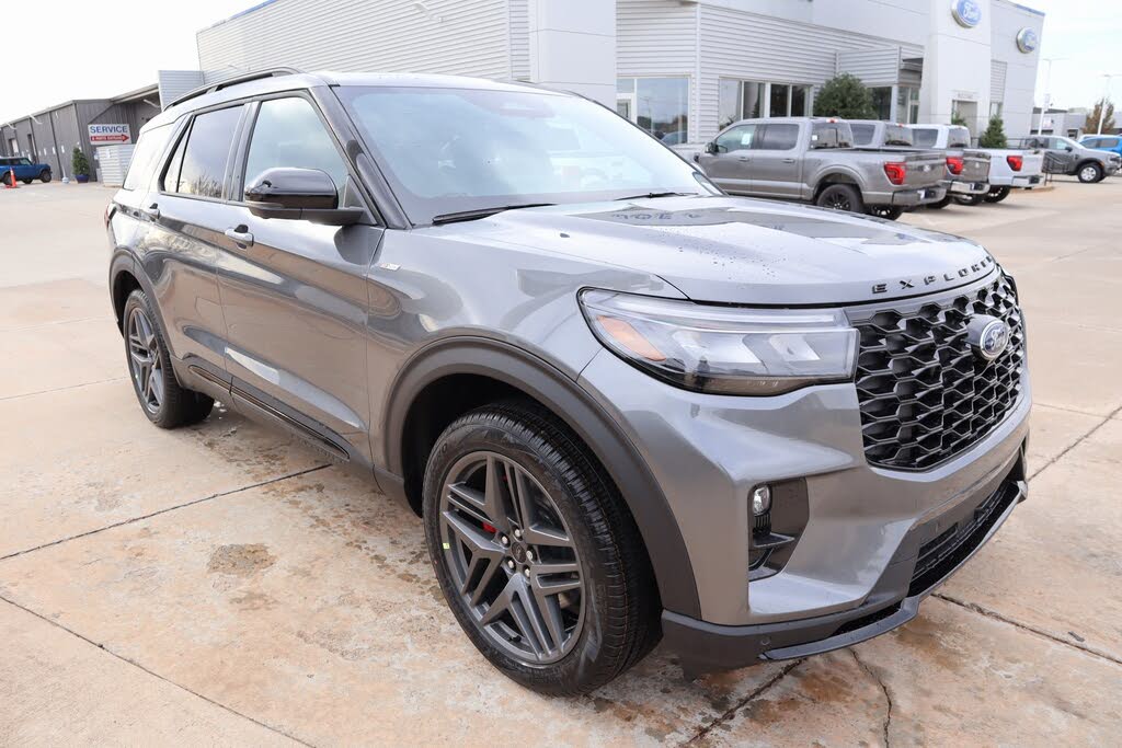 2026 Ford Explorer ST-Line AWD