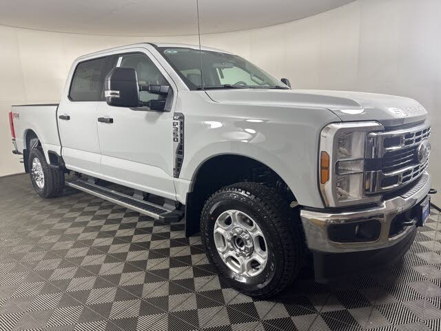 2026 Ford F-350 Super Duty XLT Crew Cab 4WD
