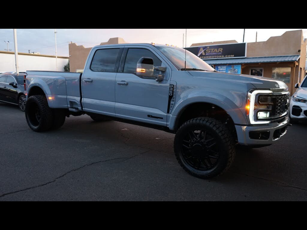 2026 Ford F-450 Super Duty Platinum Crew Cab LB DRW 4WD