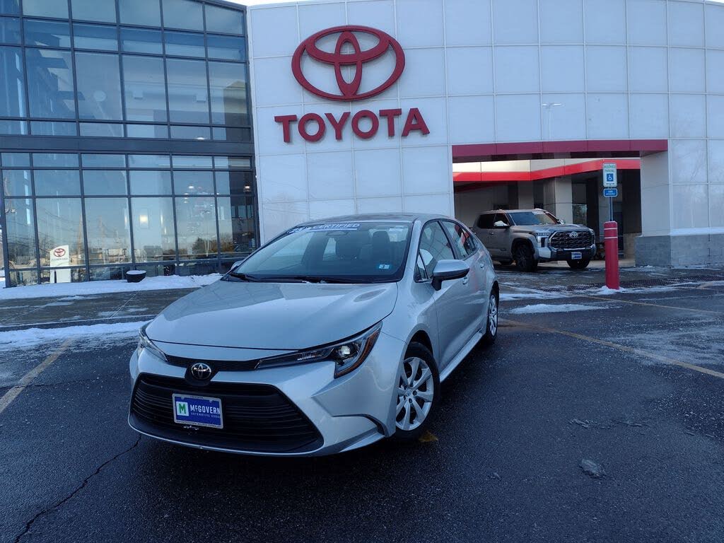 2025 Toyota Corolla LE FWD