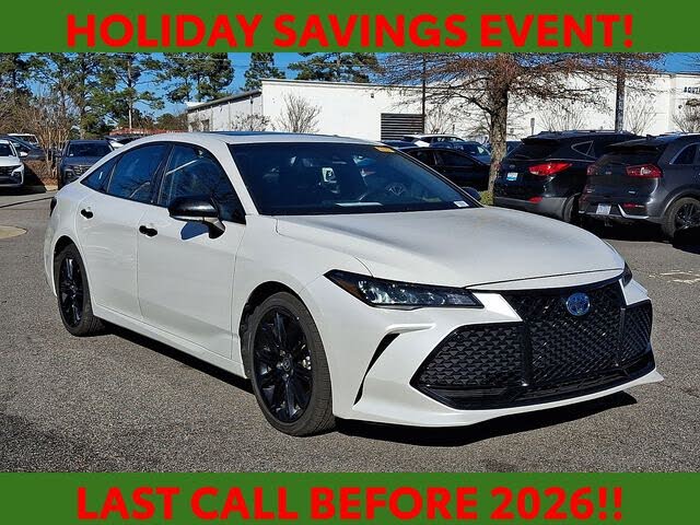 2022 Toyota Avalon Hybrid XSE Nightshade FWD