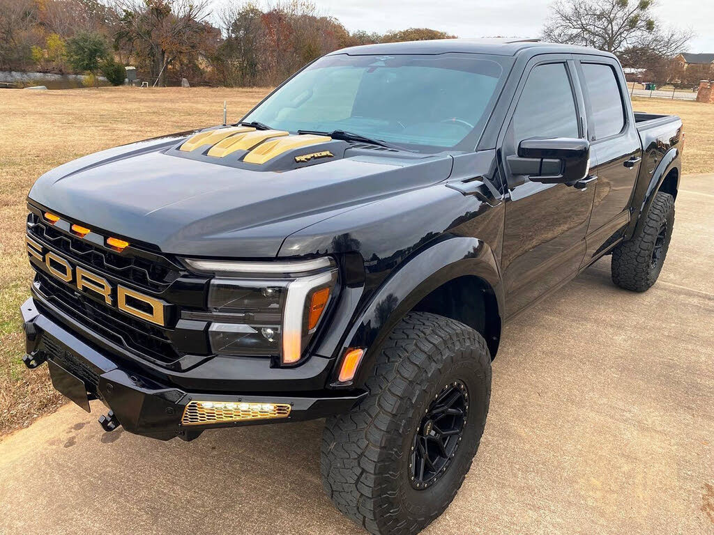 2023 Ford F-150 Raptor SuperCrew 4WD