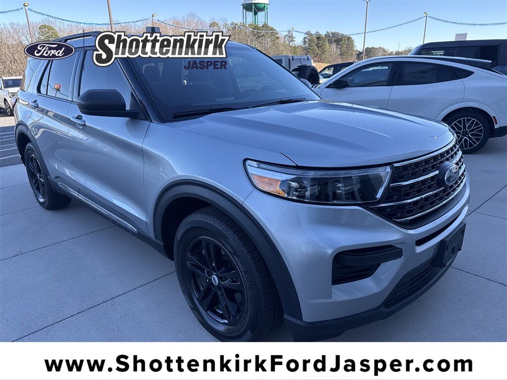 2024 Ford Explorer XLT RWD