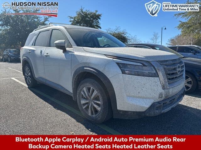 2024 Nissan Pathfinder SL FWD