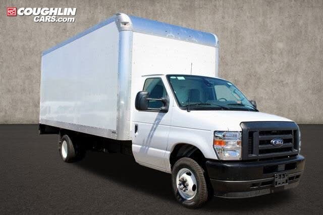 2025 Ford E-Series Chassis E-450 SD Stripped 158 DRW RWD