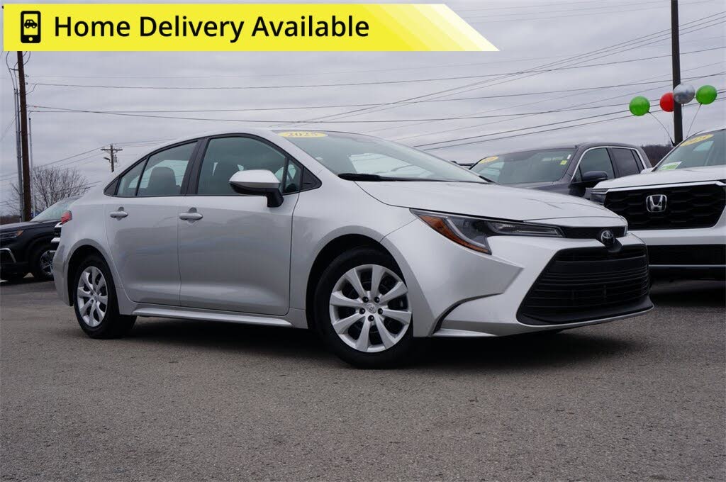 2025 Toyota Corolla LE FWD