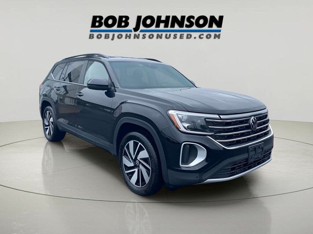 2025 Volkswagen Atlas SE 4Motion with Technology