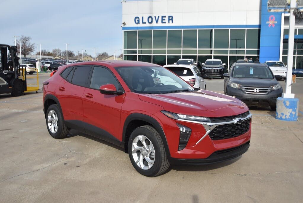 2026 Chevrolet Trax LS FWD