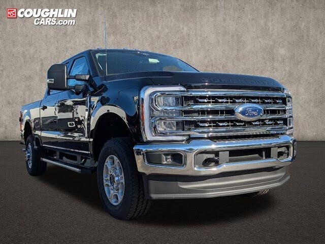 2026 Ford F-250 Super Duty XLT Crew Cab 4WD
