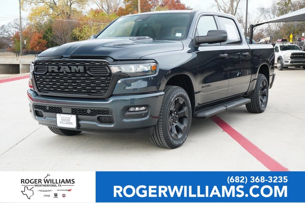 2026 RAM 1500 Express Crew Cab 4WD