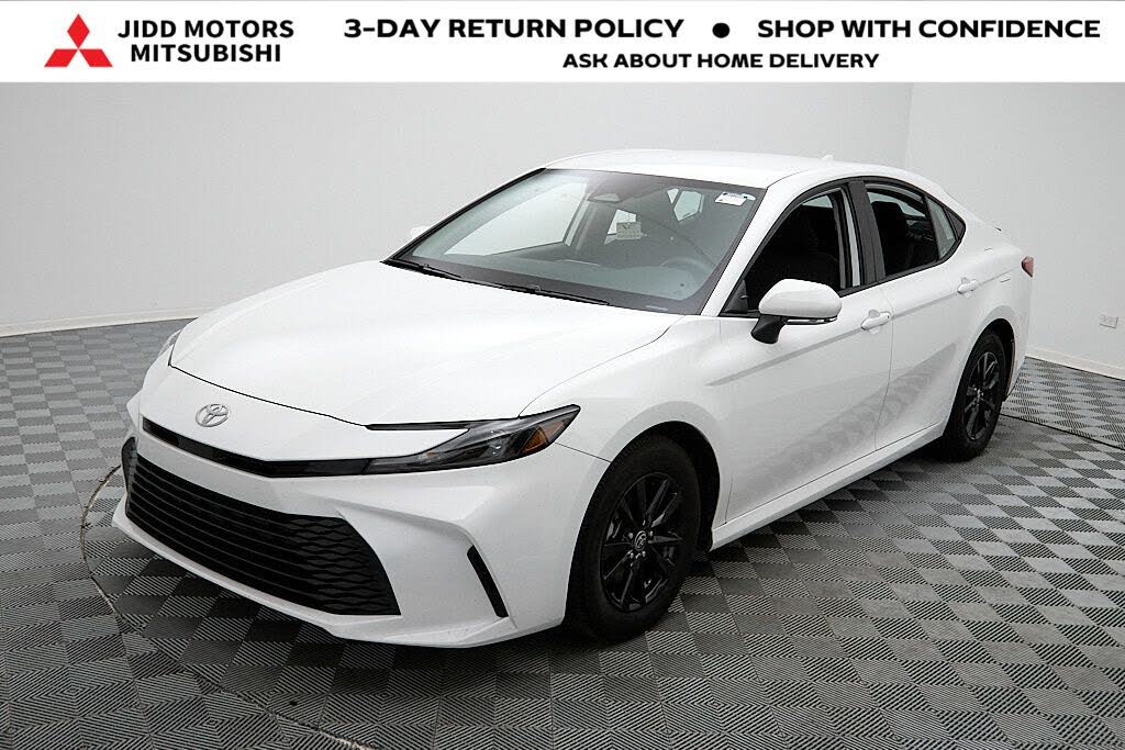 2025 Toyota Camry LE FWD