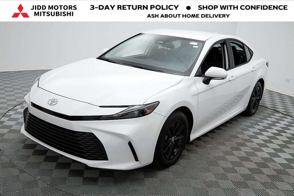 2025 Toyota Camry LE FWD