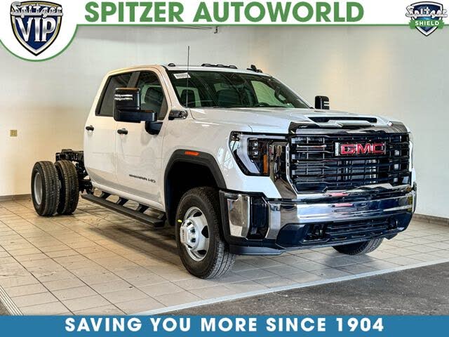 2026 GMC Sierra 3500HD Pro Crew Cab LB 4WD