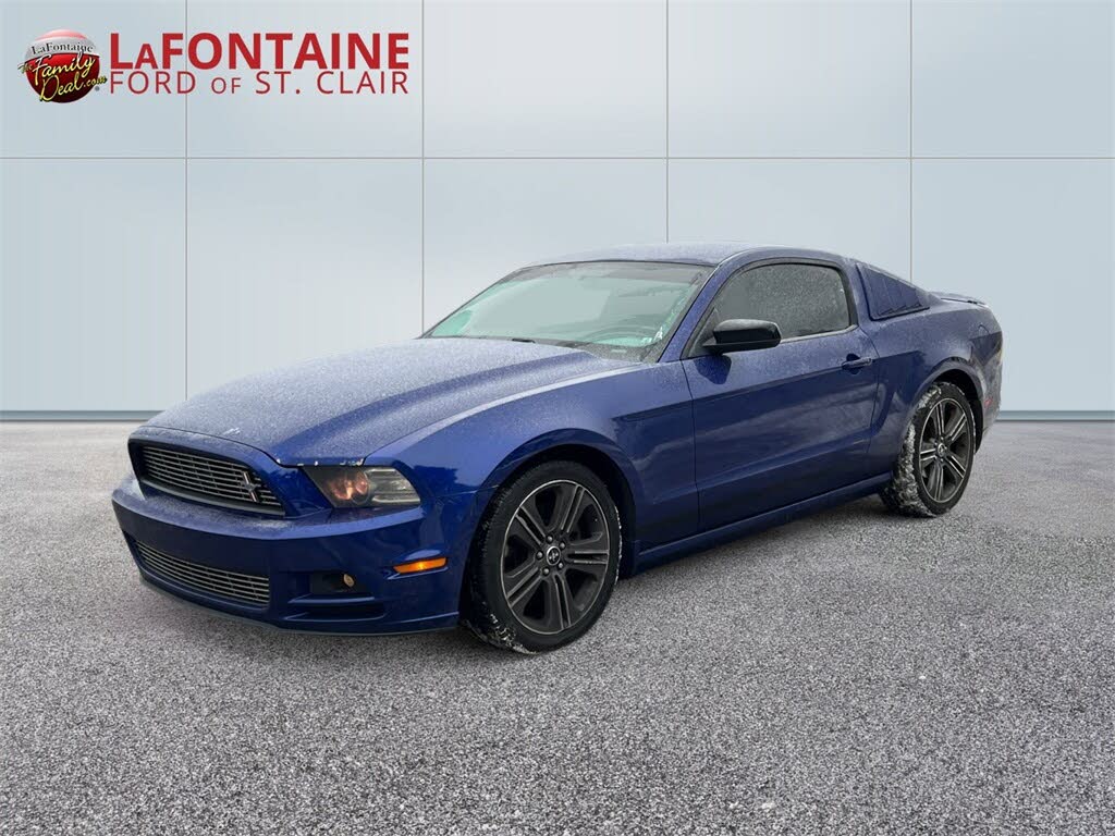 2014 Ford Mustang V6 Premium Coupe RWD