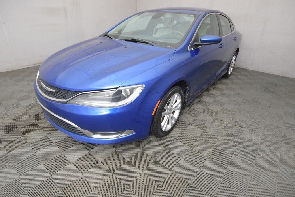2015 Chrysler 200 Limited Sedan FWD