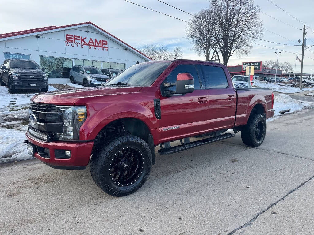 2019 Ford F-250 Super Duty Lariat Crew Cab 4WD
