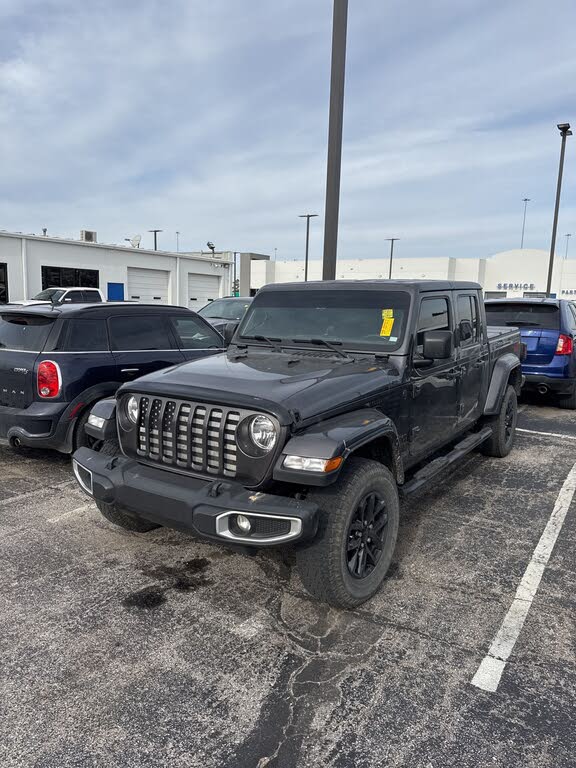 2022 Jeep Gladiator Sport Crew Cab 4WD