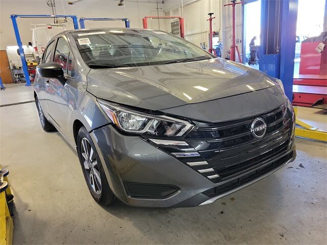 2023 Nissan Versa S FWD