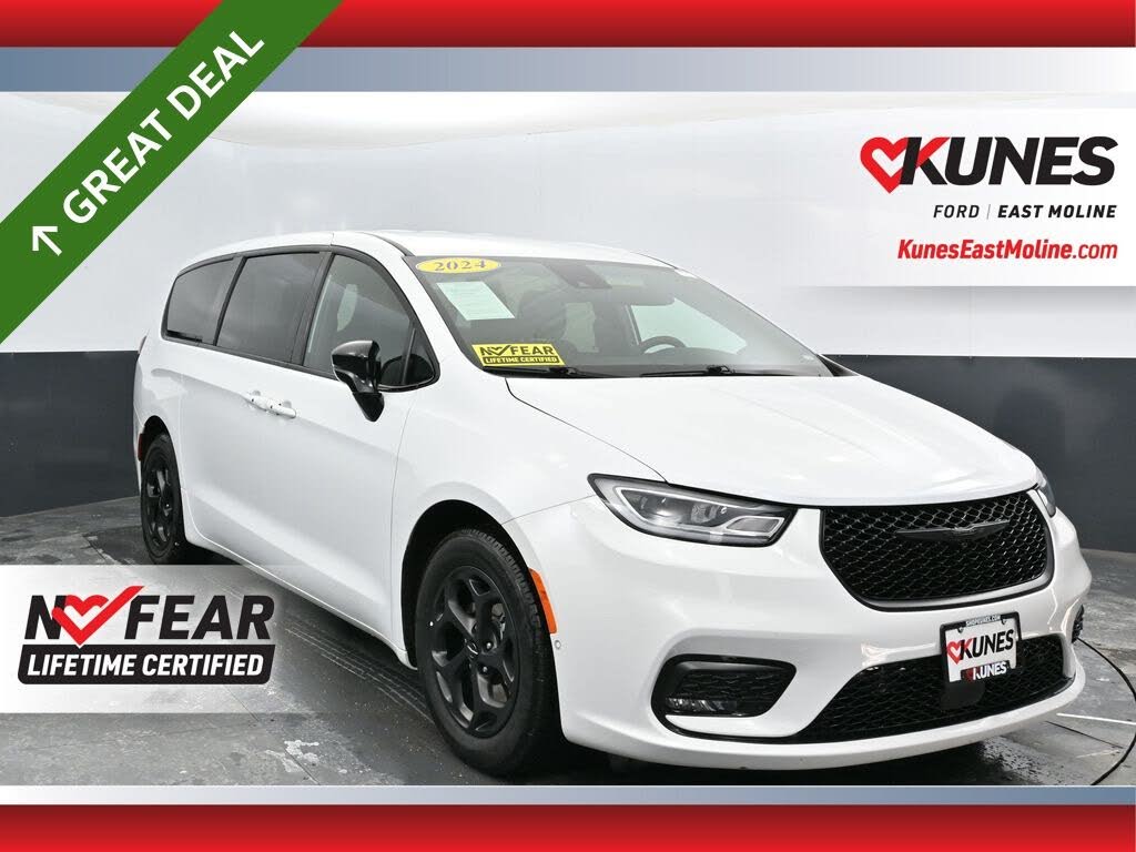 2024 Chrysler Pacifica Hybrid S Appearance FWD