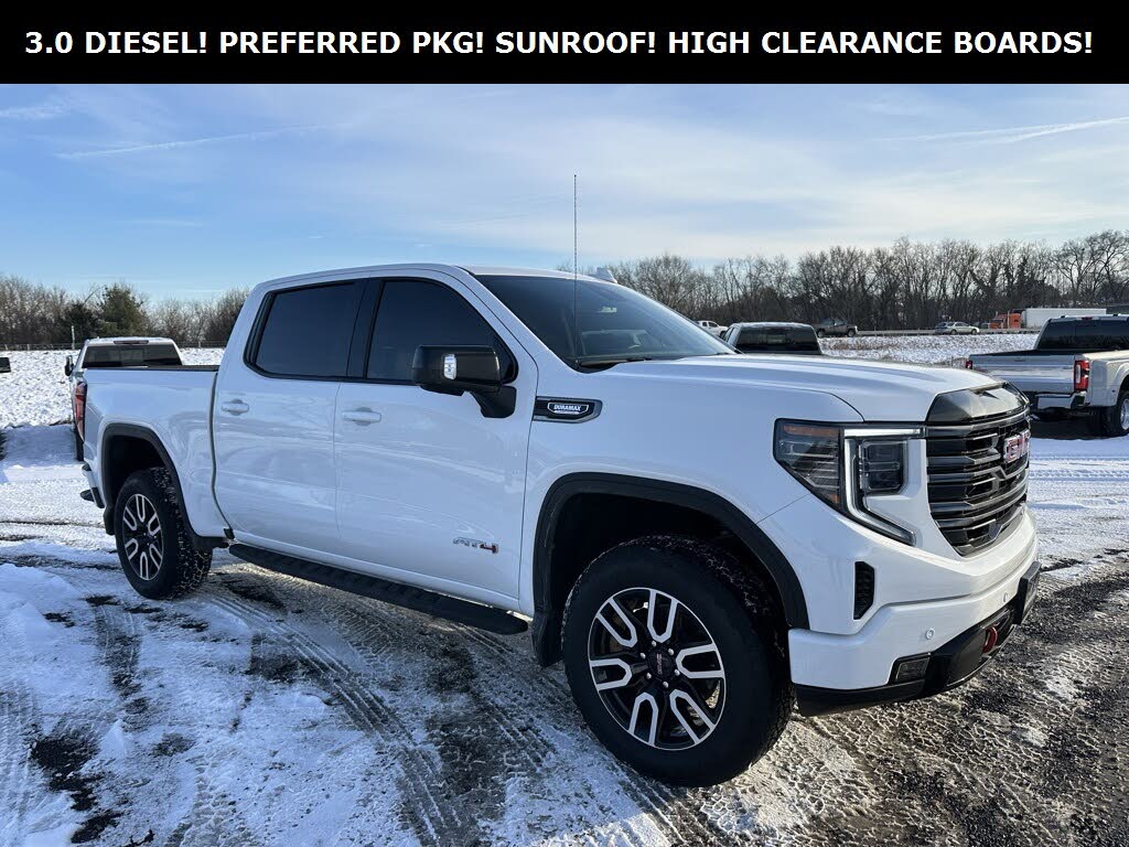 2025 GMC Sierra 1500 AT4 Crew Cab 4WD