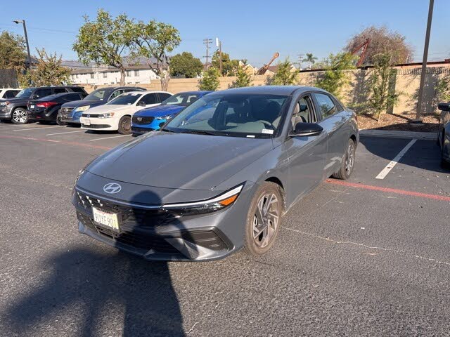 2025 Hyundai Elantra SEL Sport FWD