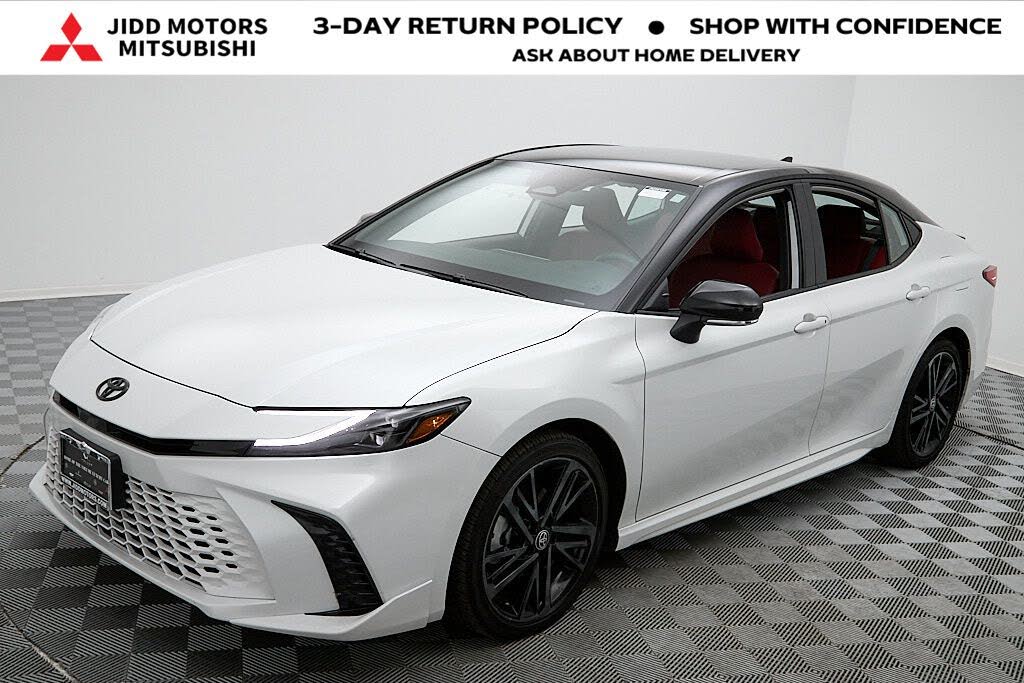 2025 Toyota Camry XSE FWD