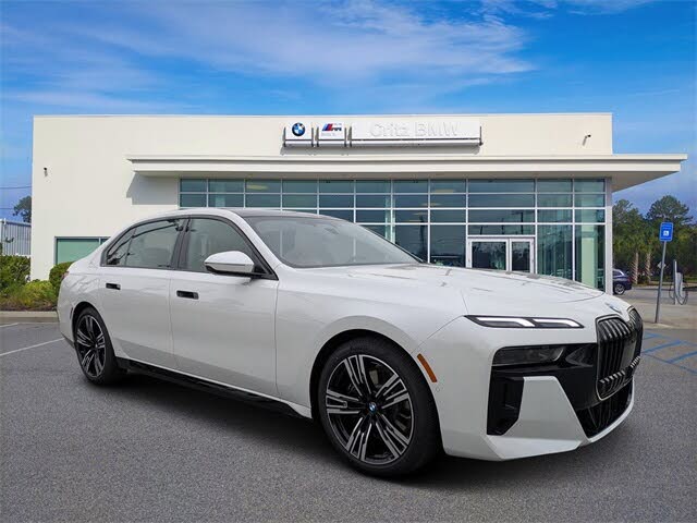 2026 BMW 7 Series 740i RWD