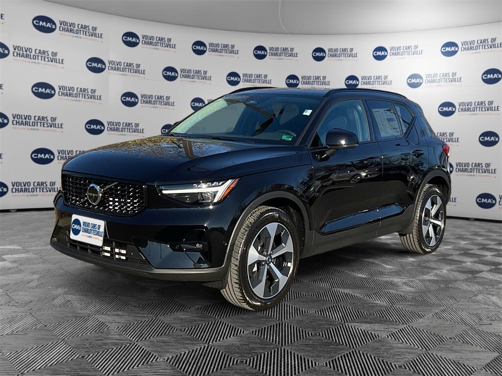 2026 Volvo XC40 B5 Plus AWD