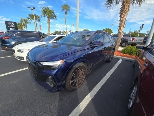 2022 Audi Q4 e-tron quattro Premium Plus 50