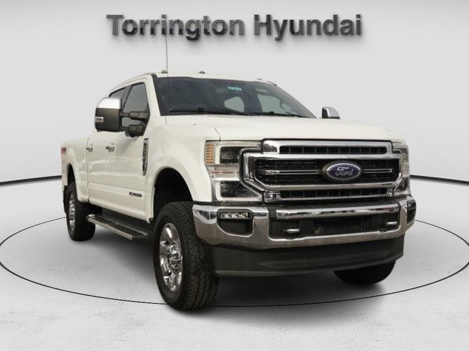 2022 Ford F-350 Super Duty Lariat Crew Cab 4WD