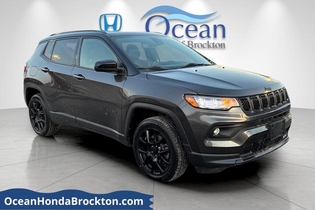 2023 Jeep Compass Altitude 4WD